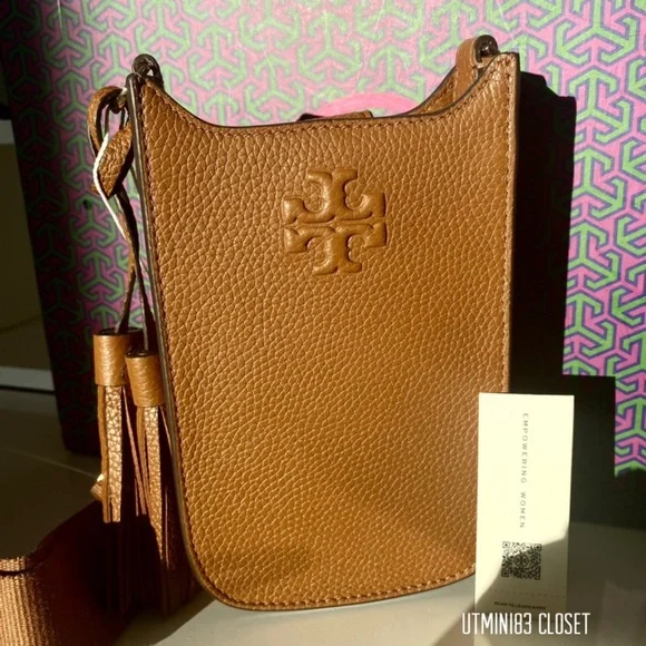 🍀🎀NEW🎀Tory Burch Thea CellPhone crossbody bag/shoulder bag/leather - Picture 2 of 12